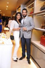 Kamal Sidhu and Nico Goghawala at RRO Gucci event in Trident Hotel, Mumbai on 23rd Aug 2013.jpg